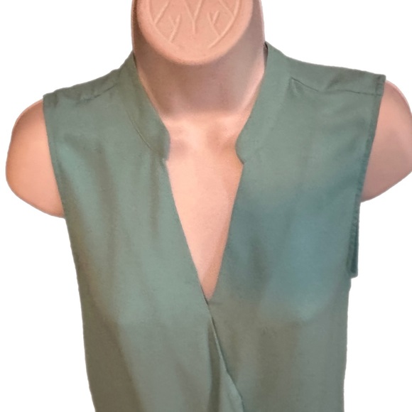 The Limited top - Picture 4 of 7